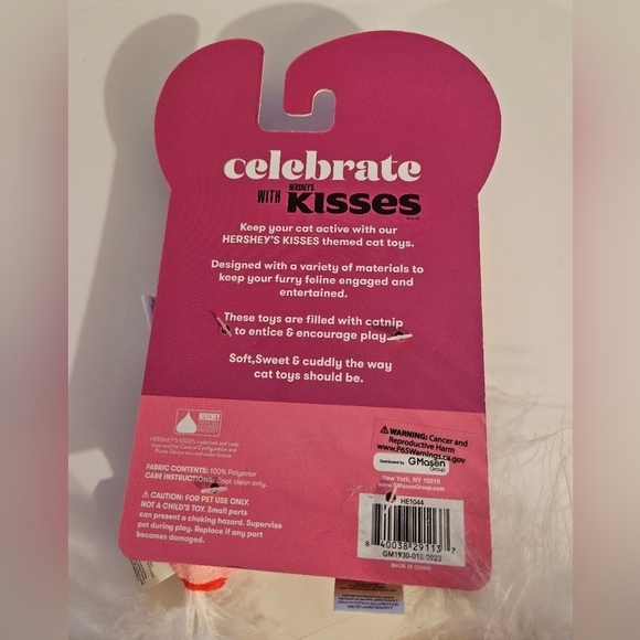 HERSHEY’S KISSES Valentine Catnip Toys 4-Pack with Feathers & Bell Pet soft toys - Picture 10 of 16